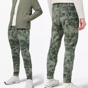 Lululemon City Sweat Jogger 29” French Terry
Astral Smoked Spruce Green Fern